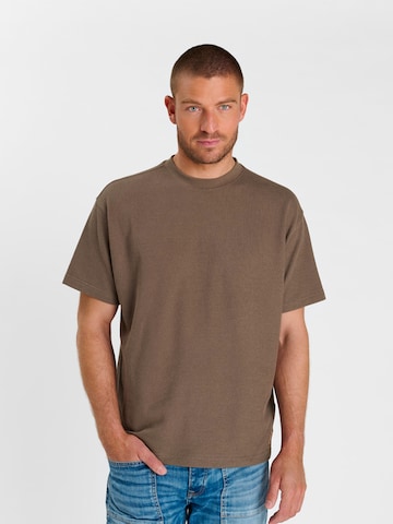 T-Shirt Le Temps Des Cerises en marron : devant