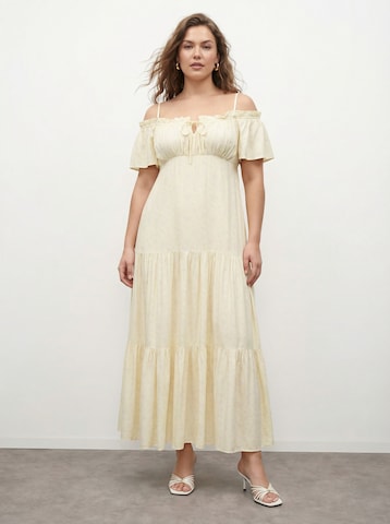 CITA MAASS Sommerkjole 'Cold Shoulder' i gul