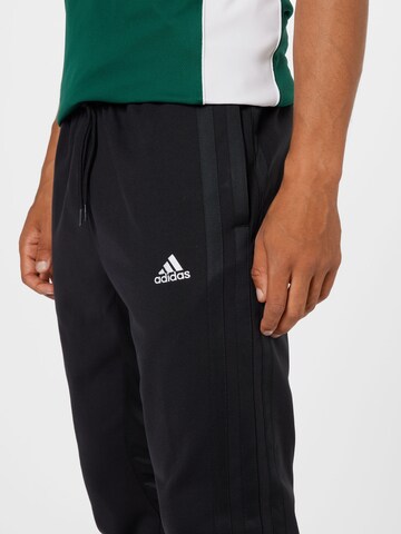 ADIDAS SPORTSWEAR Tapered Sportnadrágok - fekete