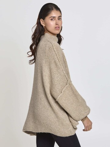 Lilavie Strickpullover ' Maraa ' in Braun