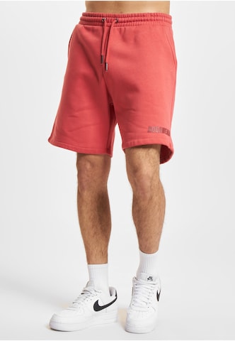 ROCAWEAR Regular Trousers in Red