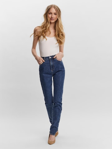 Regular Jeans 'Ellie' de la VERO MODA pe albastru