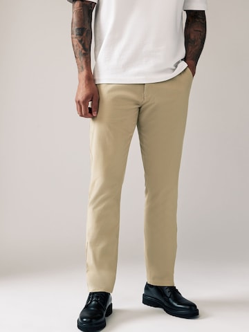 Next Regular Chinohose in Beige: Vorderseite