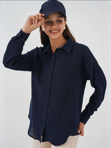Bigdart Blouse in Blue