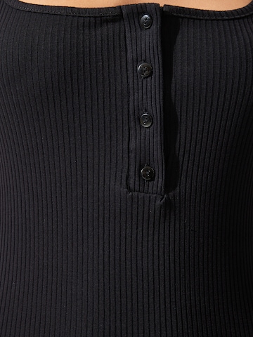 melns Happiness İstanbul Kleita