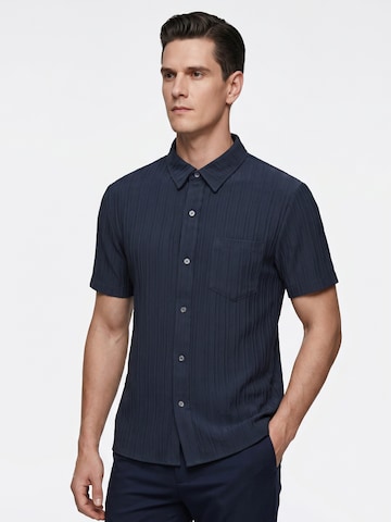 ALLTHEMEN Comfort fit Button Up Shirt 'Schwung' in Blue
