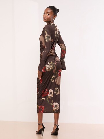 Abito di Lipsy in marrone