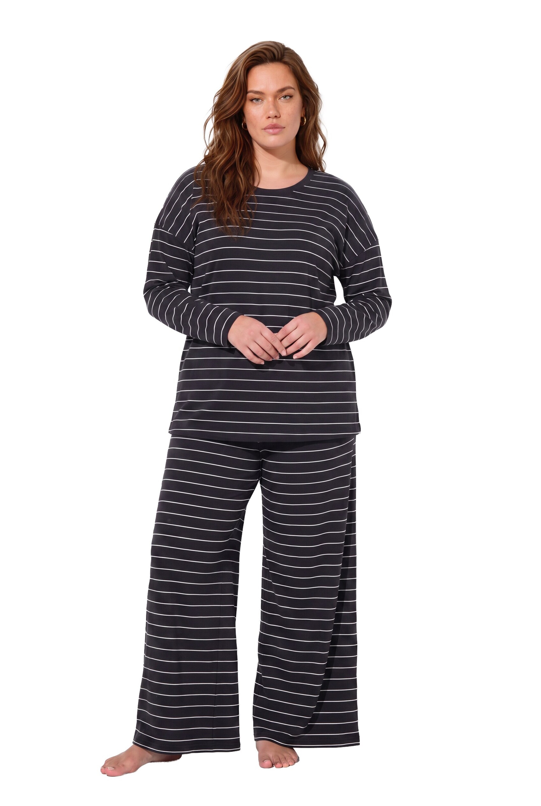 Ulla Popken Pajama in Black: front