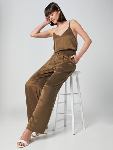 Guido Maria Kretschmer Women Wide leg Pleat-Front Pants 'Silvia' in Brown