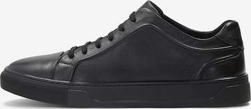 Sneaker low de la Kazar pe negru: față