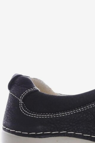 Wolky Flats & Loafers in 39 in Black