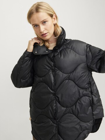 Veste mi-saison 'STELLA' JJXX en noir
