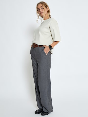 T-shirt 'Fiola' Peppercorn en gris