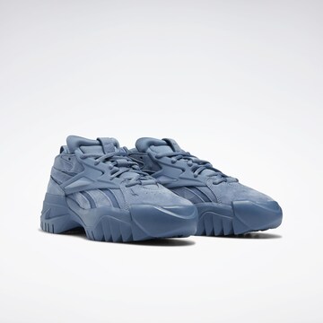 Reebok Platform trainers 'Sneaker low Cardi B Club C V2' in Blue