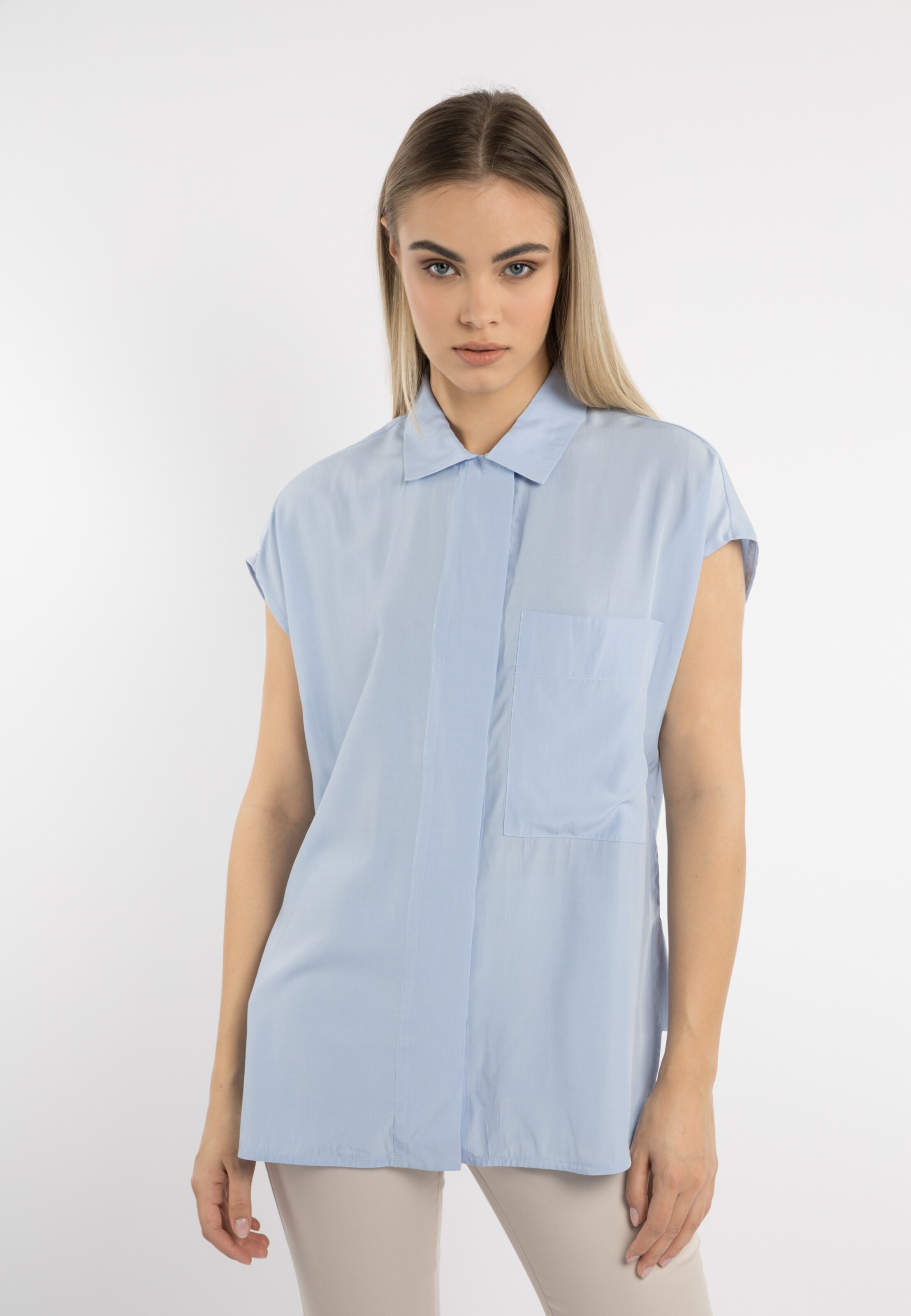 Frauen Shirts & Tops DreiMaster Klassik Bluse in Hellblau - ES09860