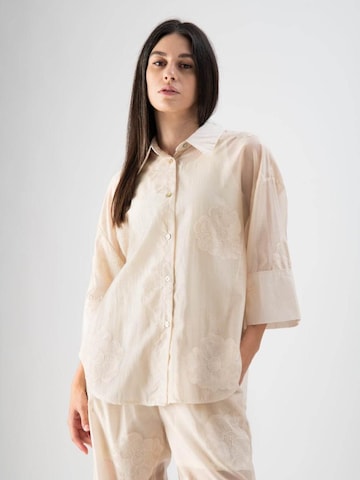 Maglietta di MND in beige: frontale