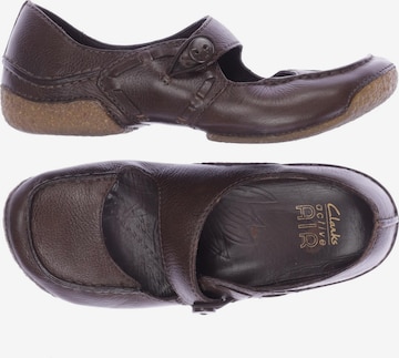 CLARKS Flats & Loafers in 36 in Brown: front