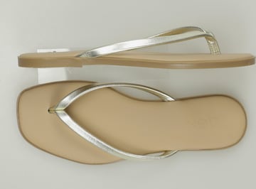 Zign Sandals & High-Heeled Sandals in 39 in Gold: front