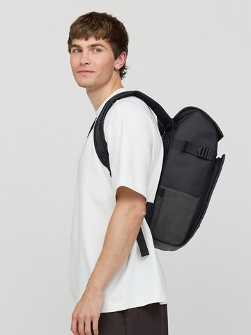Kapten & Son Backpack 'Bali Medium' in Black