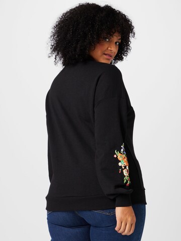 ONLY Carmakoma Sweatshirt in Black