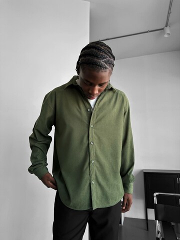 Kleidermafia Comfort fit Button Up Shirt in Green
