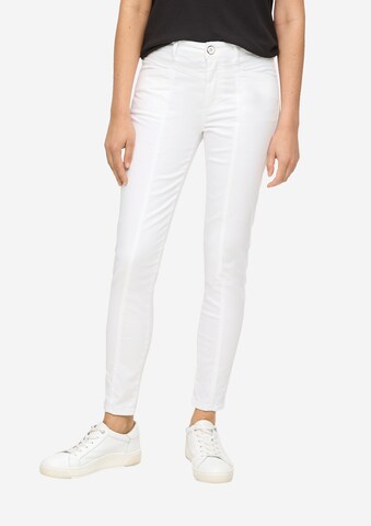 s.Oliver Slim fit Pants in White: front