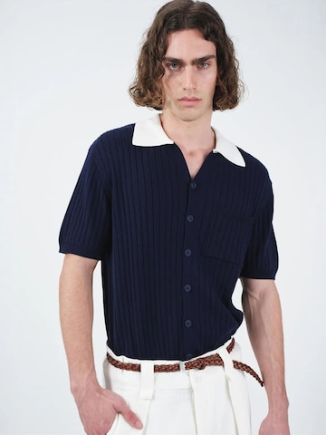 Giesto Knit cardigan 'Hemden' in Blue: front