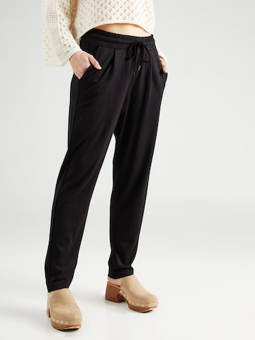 QS Regular Pleat-Front Pants in Black: front