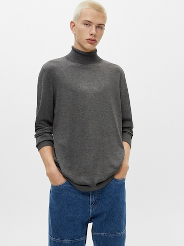 Pull&Bear Sweater in Grey: front