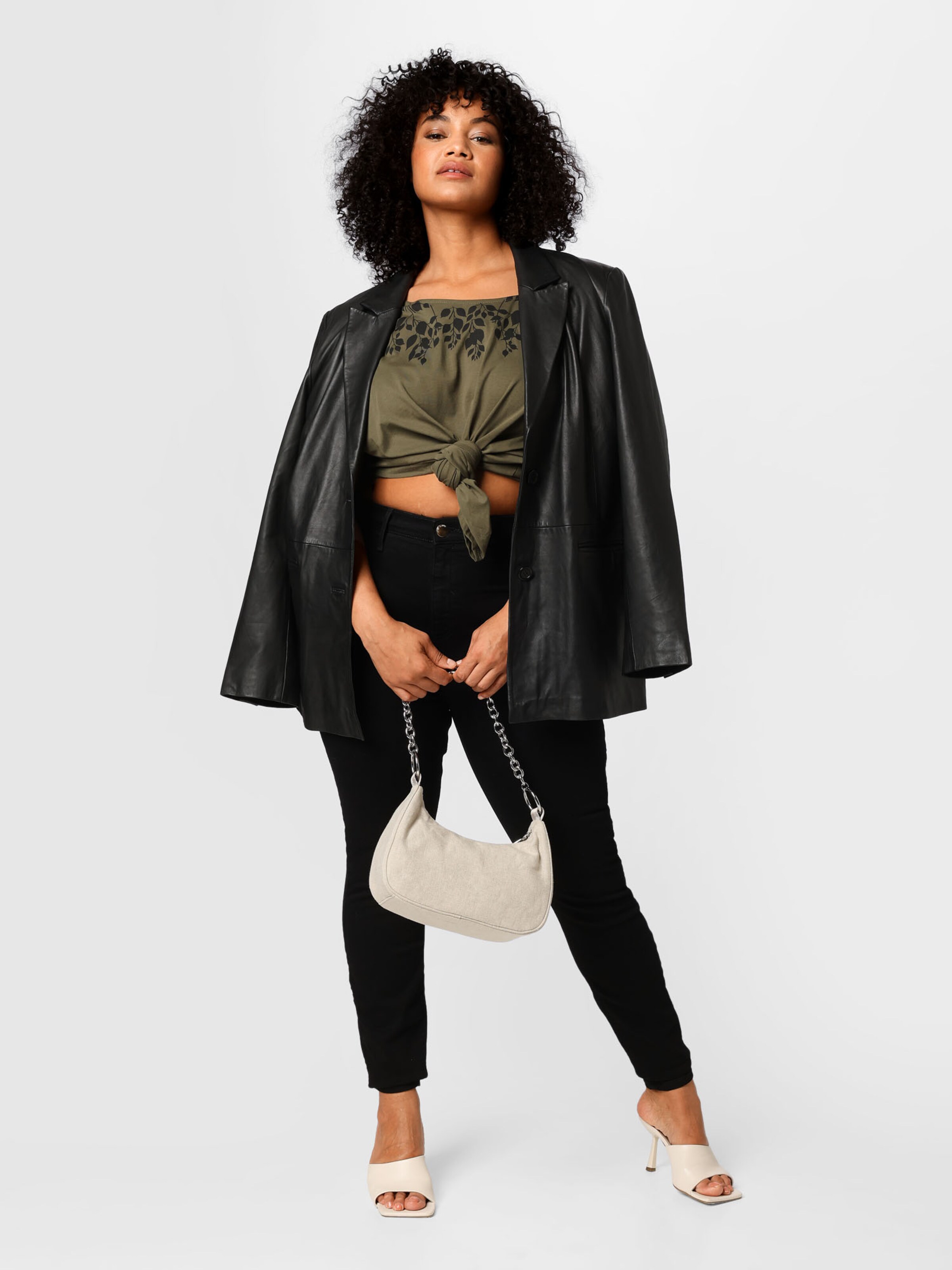 Frauen Jeans River Island Plus Jeans 'KAIA' in Schwarz - BO03203 Frauen Jeans River Island Plus Jeans 'KAIA' in Schwarz - BO03203