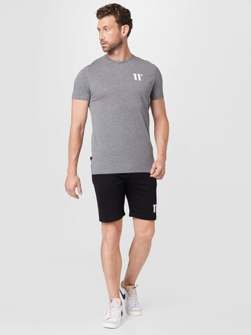 11 Degrees T-Shirt 'Core' in Grau