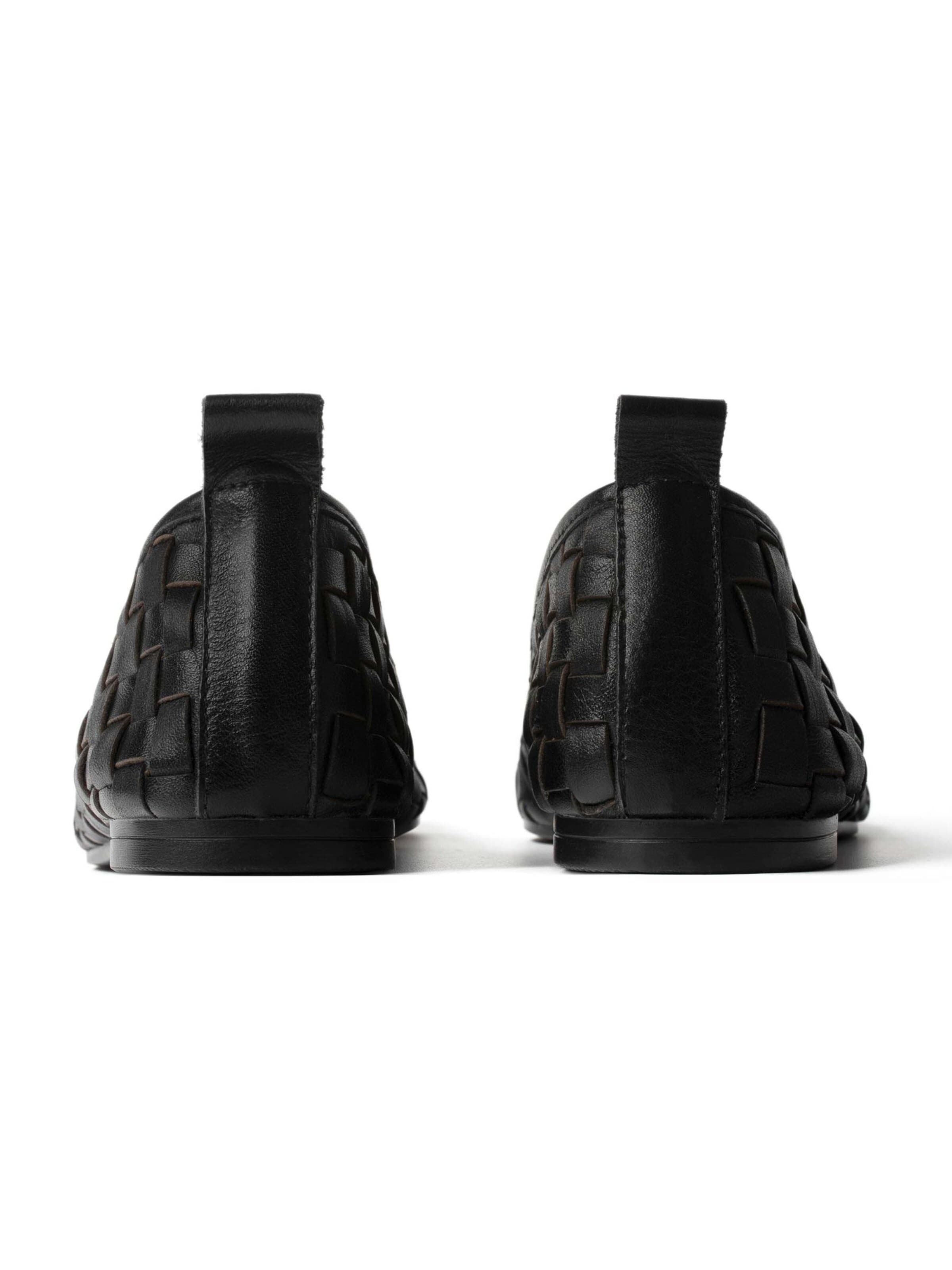 L37 HANDMADE SHOES - Sabrina 'UP IN THE AIR' em preto
