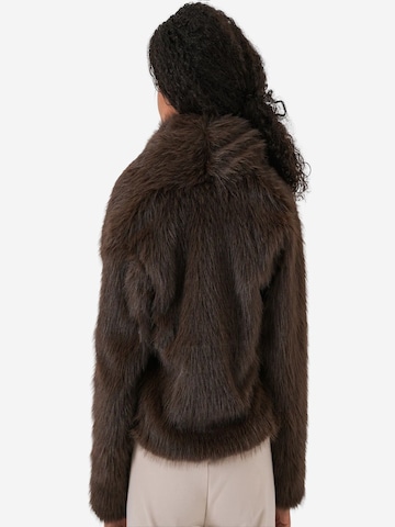 Bigdart - Sobretudo de inverno 'Kunstpelzmäntel' em castanho