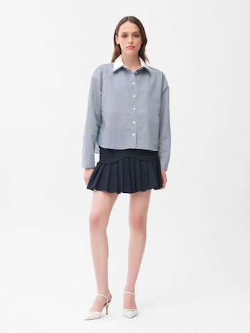 adl Blouse in Blauw