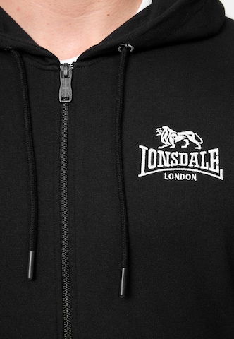 Giacca di felpa 'Balnakeil' di LONSDALE in nero