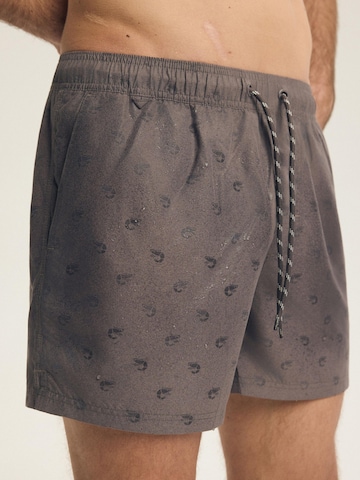 Henderson Swimming shorts 'Bequeme Badeshorts aus leichtem Polyester für Strand und Pool Twist' in Purple