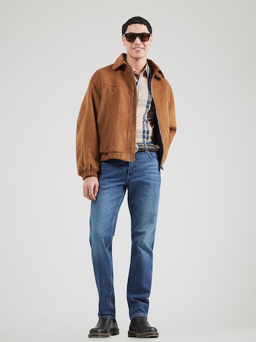 WRANGLER Regular Jeans 'Greensboro' in Blauw