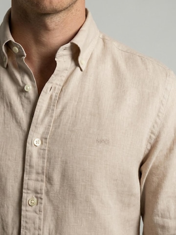 Coupe regular Chemise McGREGOR en beige