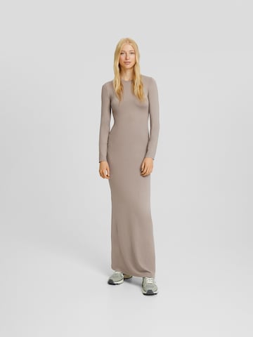 Bershka Kleid in Beige