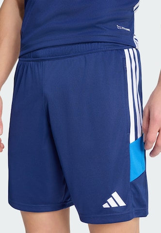 mėlyna ADIDAS PERFORMANCE Standartinis Sportinės kelnės 'Tiro 26 Essentials'