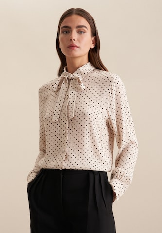 SEIDENSTICKER Blouse ' Schwarze Rose ' in Beige: voorkant
