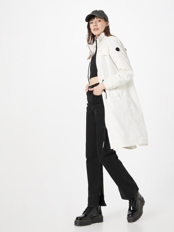 khujo Between-seasons coat 'VOYA3' in White