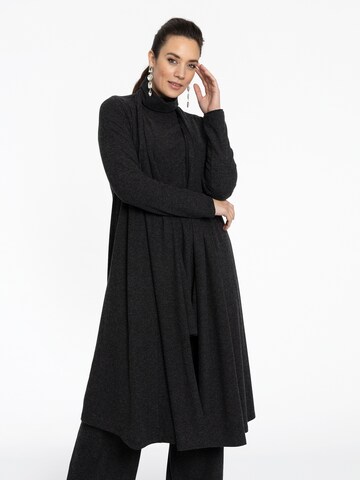 YOEK Strickjacke in Grau: Vorderseite