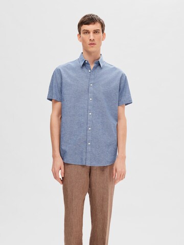 SELECTED HOMME Regular fit Button Up Shirt in Blue: front