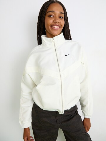 Nike Sportswear Between-season jacket in White