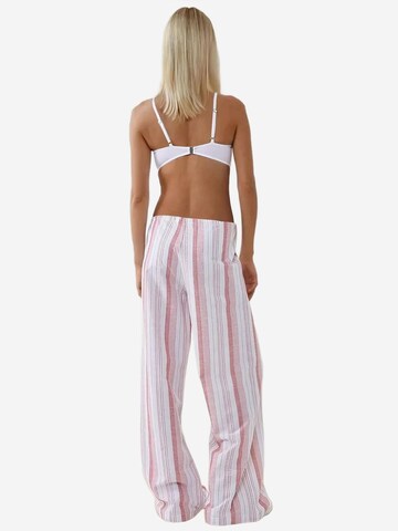 Hiccup - Perna larga Calças em branco