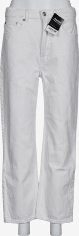 Arket Jeans in 28 in White: front
