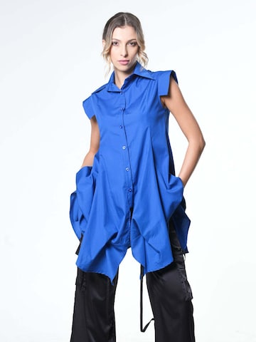 Metamorphoza Tunic in Blue: front