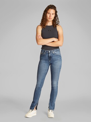 Calvin Klein Jeans - Skinny Calças de ganga em azul