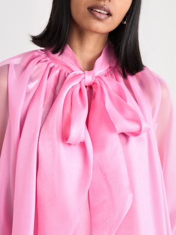Tricou ' Jackiecras ' de la Crās pe roz: față